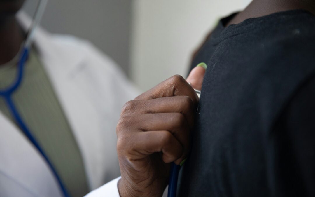 A patient gets a physical from a doctor, as an analogy for an annual goal checkup.